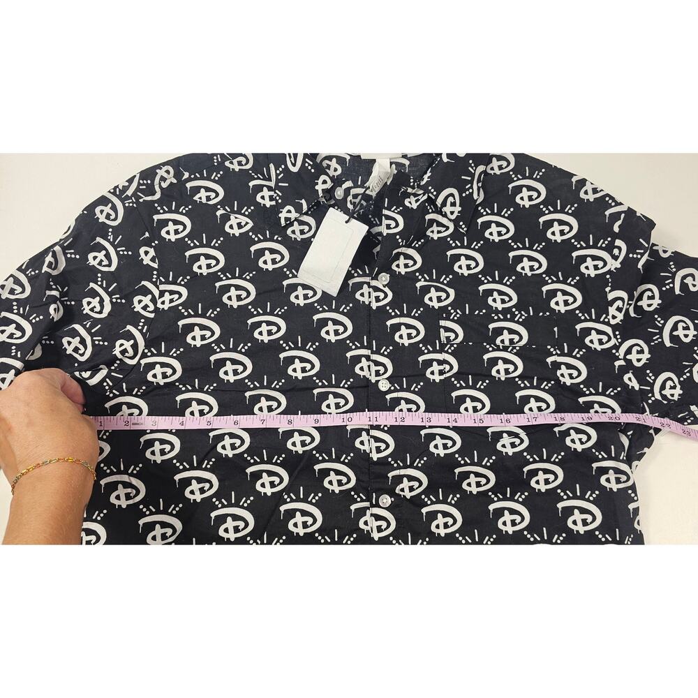 NWT Disney H&M M black white logo print all over graphic short sleeve button up - Picture 7 of 7